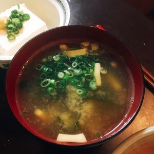 ほうれん草と高野豆腐のお味噌汁